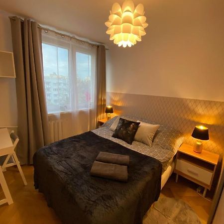 Clicktheflat Mila Center Apart Rooms Варшава Екстер'єр фото